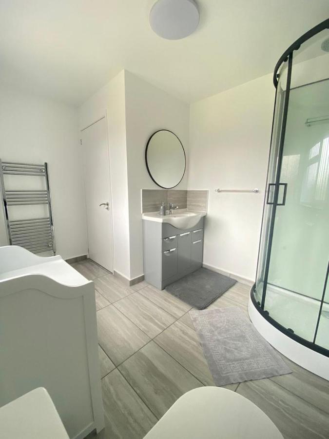 Gatwick Deluxe En-Suite Rooms 霍利 外观 照片